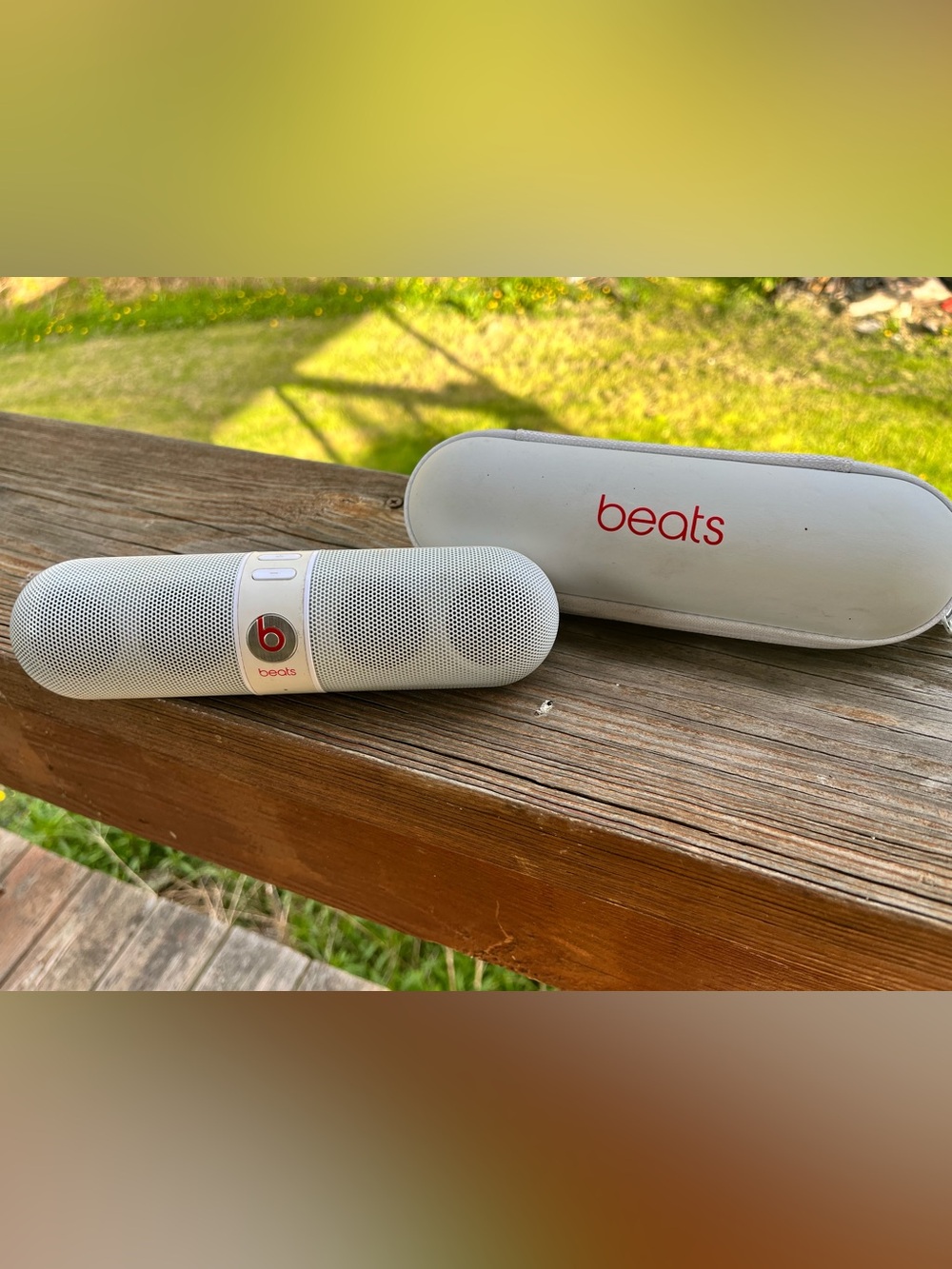 Beats by Dre Portable Bluetooth Speaker and Hard Case - White with Red Logo